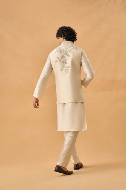Cream Kurta Bandi Set In Raw Silk