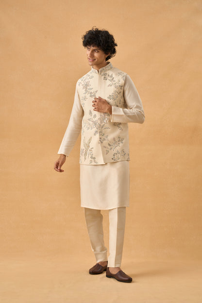 Cream Kurta Bandi Set In Raw Silk