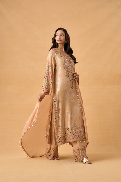 Peach Georgette Pakistani Salwar Kameez Set
