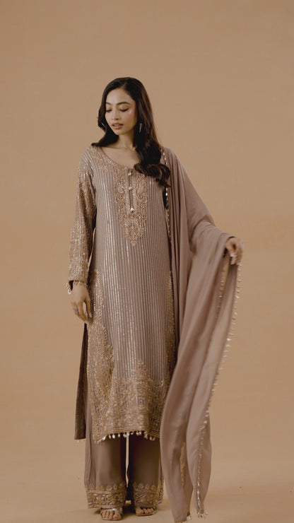 Grey Georgette Pakistani Salwar Kameez Set